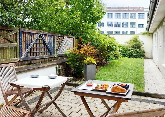 In 16 Heidelberger Hof * Düsseldorf